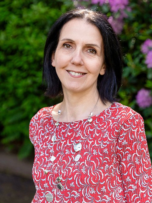 Simona Pearson Translator